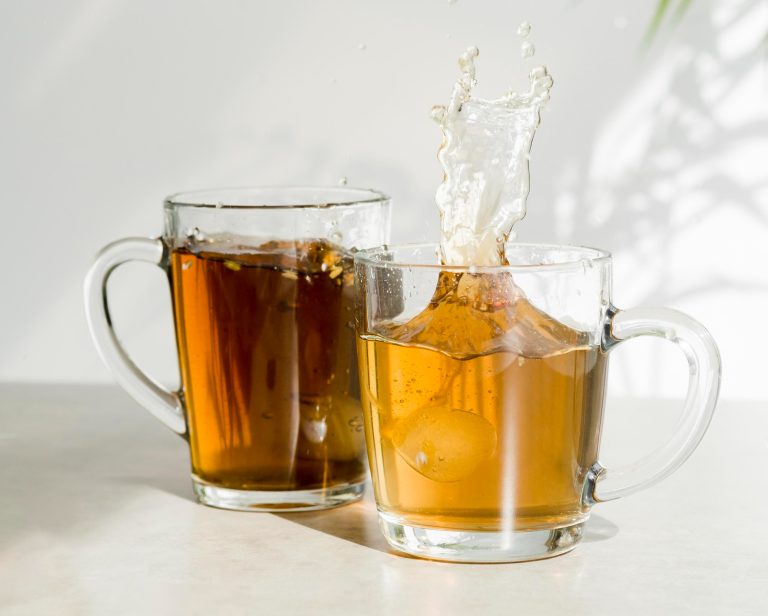 Green Tea vs White Tea: Differences in antioxidants and health benefits