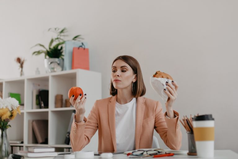 Psychonutrition and Stress: How Food Shapes the Body’s Stress Response
