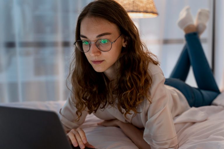 Blue light glasses: Worth it or marketing?
