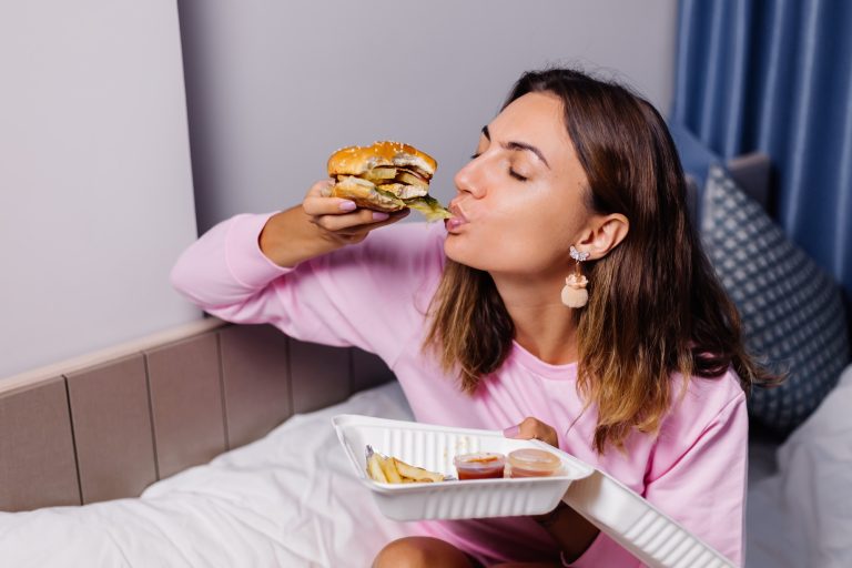 Why eating too quickly can lead to overeating
