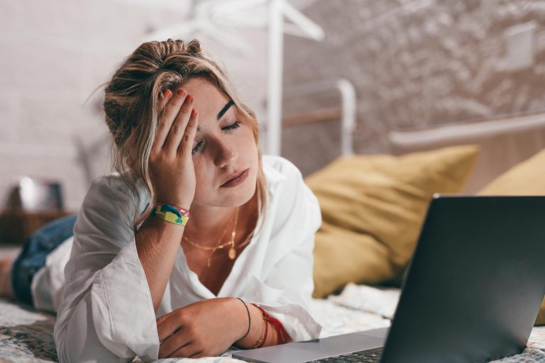 Why motivation disappears after emotional stress