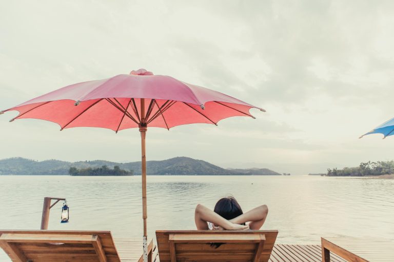 Can you get sunburned under a beach umbrella?